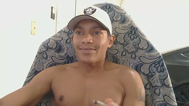 Gmajor online show from February 5, 8:37 pm