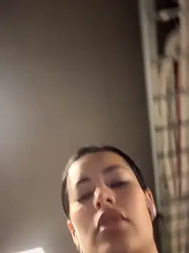 Snapshot of Risky_Workouts chatting on December 14, 6:57 pm Risky Workouts online show from December 14, 6:57 pm