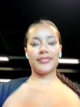 Snapshot of Risky_Workouts chatting on October 26, 12:27 pm Risky Workouts online show from October 26, 12:27 pm