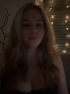 ItsLxsa online show from October 29, 12:09 am