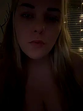 ItsLxsa online show from November 2, 10:48 pm