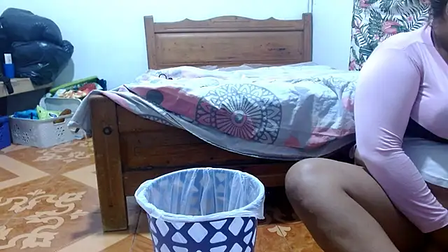 69smallstar online show from July 14, 11:49 am
