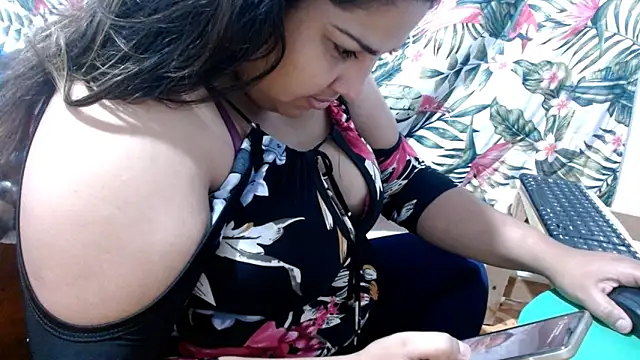 69smallstar online show from April 18, 12:07 pm