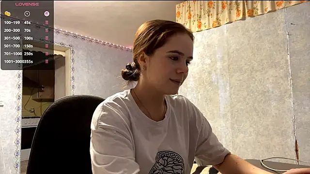 Lia rise online show from October 25, 2:17 pm