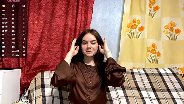 Snapshot of Lia_rise chatting on October 10, 4:08 pm Lia rise online show from October 10, 4:08 pm