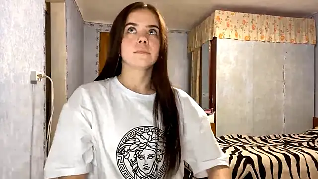 Snapshot of Lia_rise chatting on September 13, 3:56 pm Lia rise online show from September 13, 3:56 pm