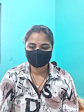 Snapshot of DivyaBhabhi69@xh chatting on June 10, 10:27 am DivyaBhabhi69xh online show from June 10, 10:27 am