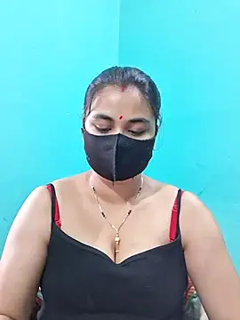 Snapshot of DivyaBhabhi69@xh chatting on July 15, 5:25 am DivyaBhabhi69xh online show from July 15, 5:25 am