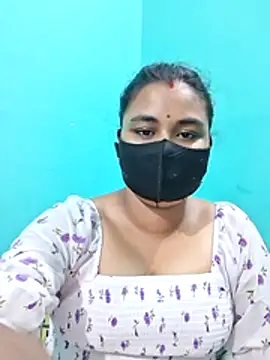Snapshot of DivyaBhabhi69@xh chatting on July 17, 1:41 pm DivyaBhabhi69xh online show from July 17, 1:41 pm