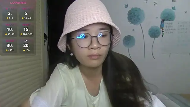 Snapshot of Monice1314 chatting on October 18, 2:08 pm Monice1314 online show from October 18, 2:08 pm