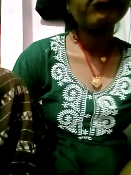 Snapshot of Hot_tin74 chatting on November 9, 5:50 pm Hot tin74 online show from November 9, 5:50 pm