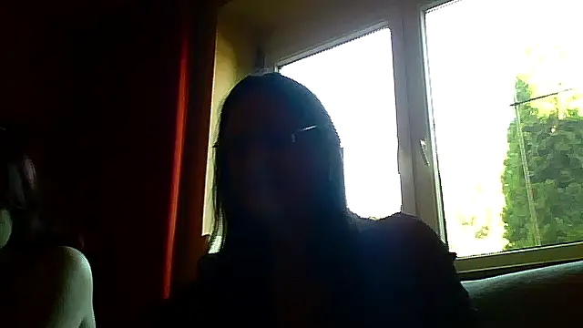 Snapshot of Cleohot1977 chatting on April 11, 1:59 pm Cleohot1977 online show from April 11, 1:59 pm