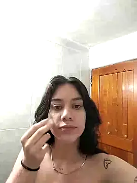 Snapshot of emmii_cute chatting on September 26, 7:54 pm emmii cute online show from September 26, 7:54 pm
