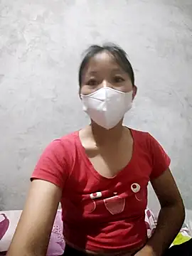 Snapshot of Lilyy-y chatting on October 18, 9:50 pm Lilyy-y online show from October 18, 9:50 pm