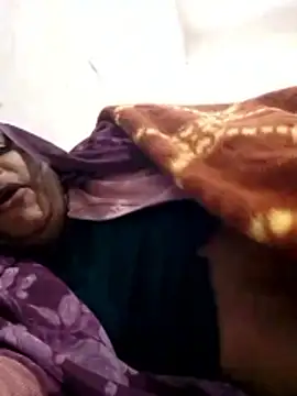 Suhani hot12 online show from January 11, 7:32 pm