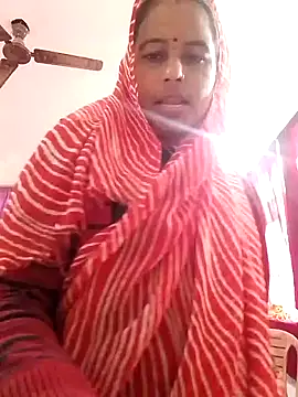 Suhani hot12 online show from December 20, 3:31 am