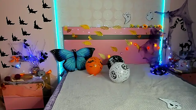 MeryMidnight online show from October 16, 6:10 am