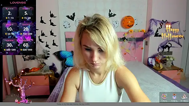 MeryMidnight online show from October 28, 6:45 am