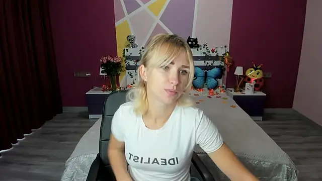 MeryMidnight online show from October 10, 6:03 am