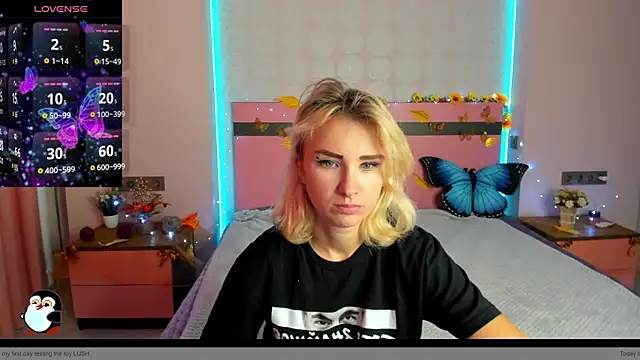 MeryMidnight online show from October 13, 6:15 am