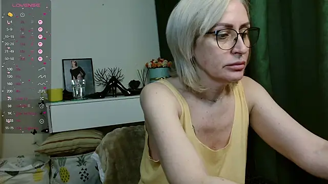 PamellaMurphy online show from April 19, 11:51 pm