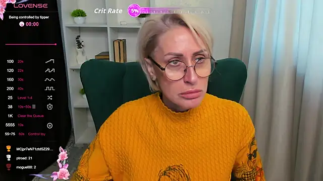 Snapshot of PamellaMurphy chatting on September 17, 8:05 am PamellaMurphy online show from September 17, 8:05 am