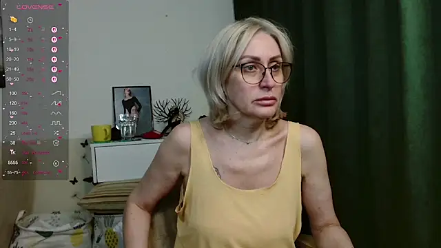 PamellaMurphy online show from April 21, 4:41 am
