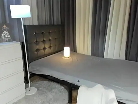 Blaire Samantha online show from November 27, 7:53 am