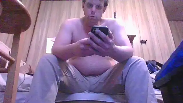 CouplesFuckToy69 online show from April 10, 10:28 pm