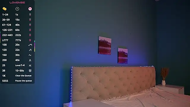 Lisafoxy  online show from February 24, 11:05 pm