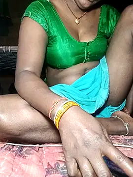 Snapshot of sadhna200 chatting on July 8, 8:20 pm sadhna200 online show from July 8, 8:20 pm