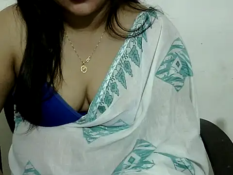 Mon-Luv online show from November 25, 2:17 pm