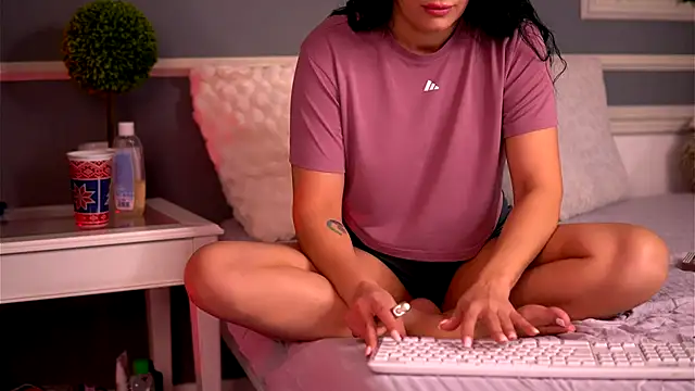 BellaEveX online show from November 28, 7:30 am