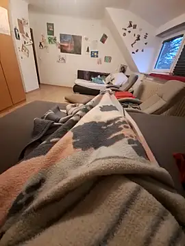 chrisili1986 online show from December 17, 7:02 am