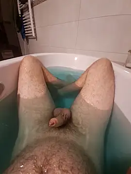 Snapshot of chrisili1986 chatting on November 28, 3:34 pm chrisili1986 online show from November 28, 3:34 pm