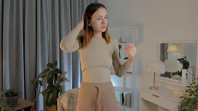 SirenaOstrem online show from September 15, 1:17 am