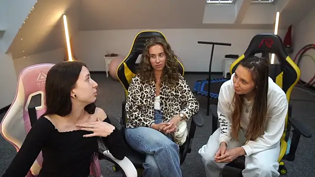  Lili 054 online show from September 19, 11:03 am