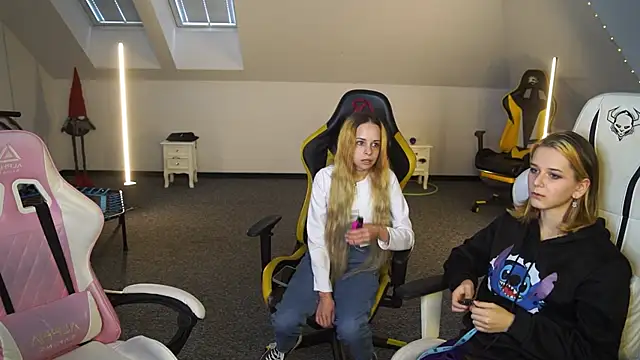  Lili 054 online show from September 30, 10:43 am