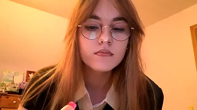 Snapshot of SiIver_Dawn chatting on October 11, 1:23 pm SiIver Dawn online show from October 11, 1:23 pm
