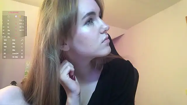 Snapshot of SiIver_Dawn chatting on September 28, 1:29 pm SiIver Dawn online show from September 28, 1:29 pm