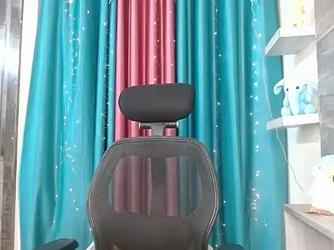 Your candy 47 online show from April 10, 2:24 pm