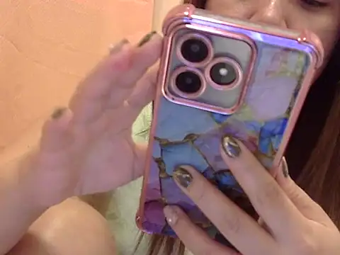 Lovelyclaya online show from December 20, 12:30 pm