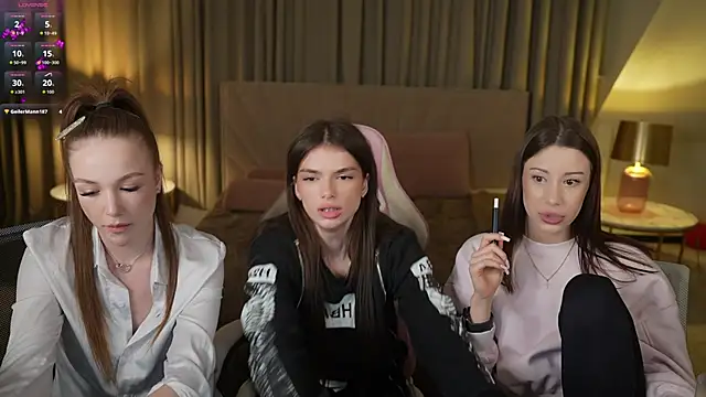 Ella 054 online show from April 9, 6:36 pm