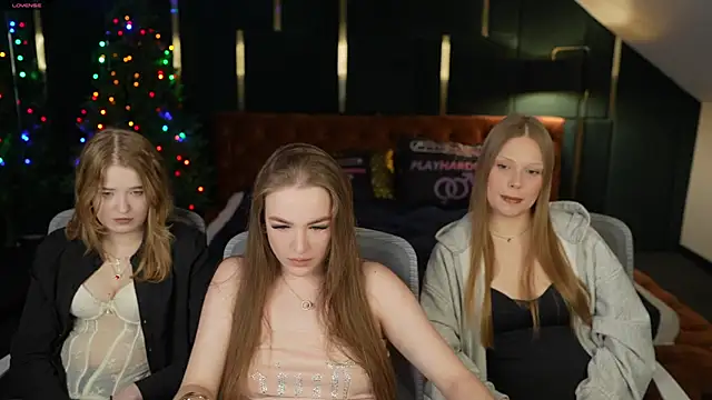 Ella 054 online show from December 17, 3:39 pm