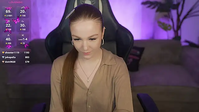 Ella 054 online show from March 11, 11:32 pm