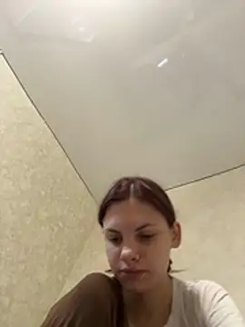 Snapshot of rinabluu chatting on January 18, 1:36 pm rinabluu online show from January 18, 1:36 pm