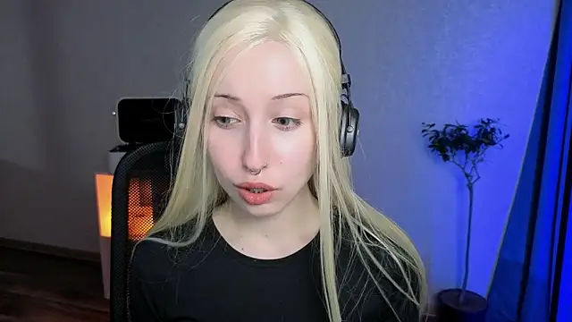 YukiMisa online show from March 28, 6:42 pm