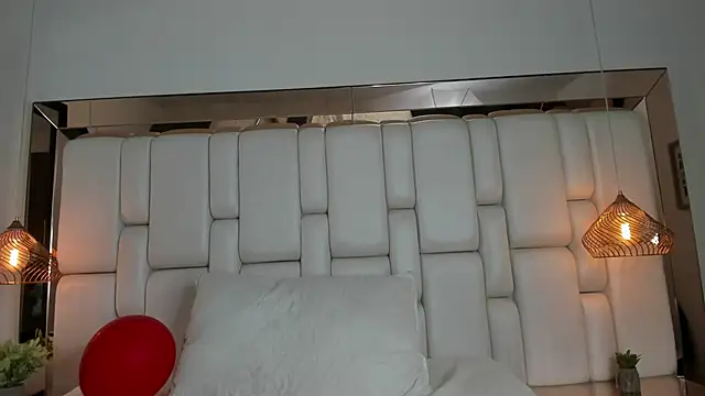 CarolinaFerrer online show from October 29, 6:51 pm