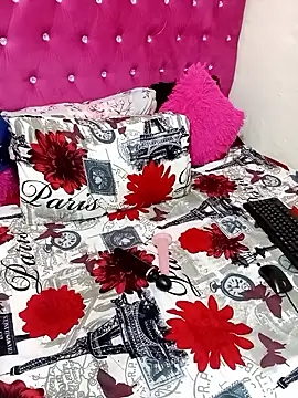 SexyBootie online show from January 6, 9:52 pm