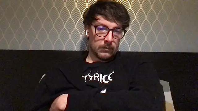 TomieSoichi online show from September 27, 8:15 pm